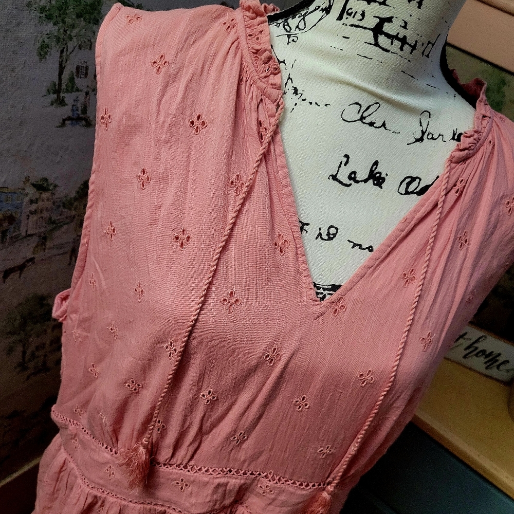 Ladies Dress - Picture 2 of 6